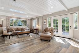listing-thumbnails