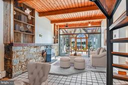 listing-thumbnails
