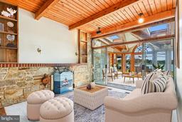 listing-thumbnails