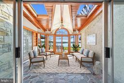 listing-thumbnails
