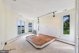 listing-thumbnails