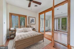 listing-thumbnails