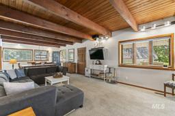 listing-thumbnails