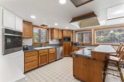 listing-thumbnails