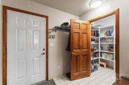 listing-thumbnails
