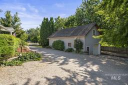 listing-thumbnails