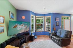 listing-thumbnails