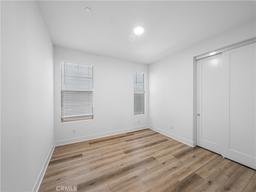 listing-thumbnails
