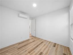 listing-thumbnails