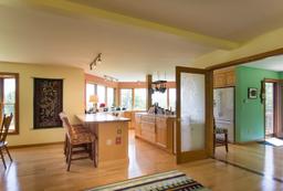 listing-thumbnails