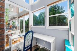 listing-thumbnails