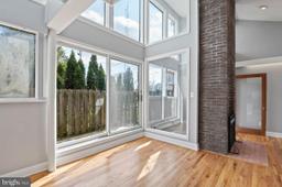 listing-thumbnails