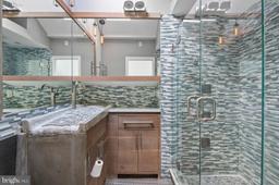 listing-thumbnails