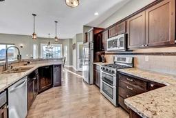 listing-thumbnails
