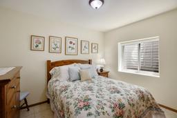 listing-thumbnails