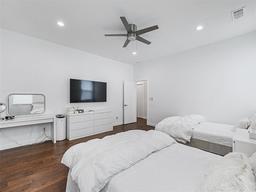 listing-thumbnails