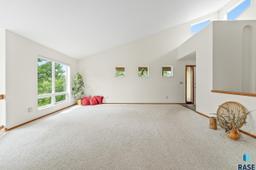 listing-thumbnails