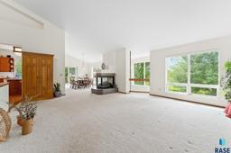 listing-thumbnails