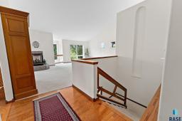 listing-thumbnails