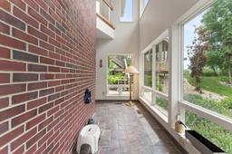 listing-thumbnails