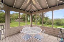 listing-thumbnails