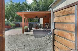 listing-thumbnails