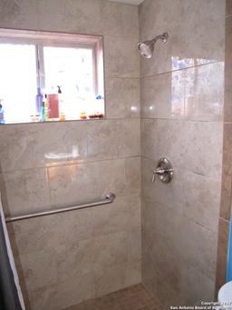 listing-thumbnails