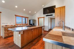 listing-thumbnails