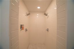 listing-thumbnails