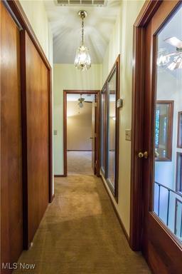 listing-thumbnails