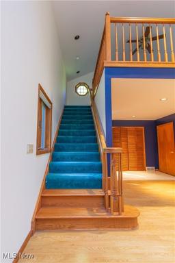 listing-thumbnails