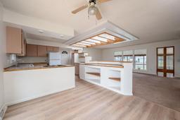 listing-thumbnails