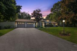 listing-thumbnails