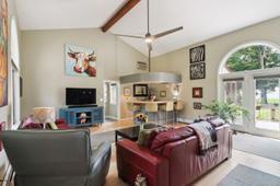 listing-thumbnails
