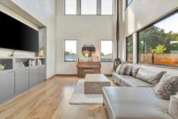 listing-thumbnails