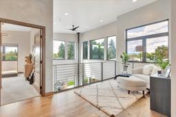listing-thumbnails