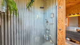 listing-thumbnails