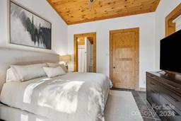 listing-thumbnails