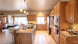 listing-thumbnails
