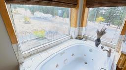 listing-thumbnails