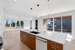 listing-thumbnails