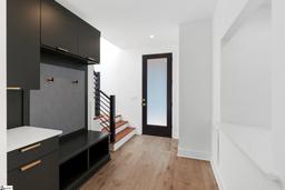 listing-thumbnails