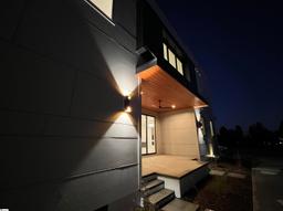 listing-thumbnails