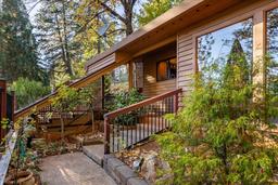 listing-thumbnails
