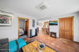 listing-thumbnails