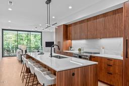 listing-thumbnails