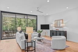 listing-thumbnails
