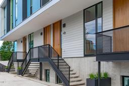 listing-thumbnails