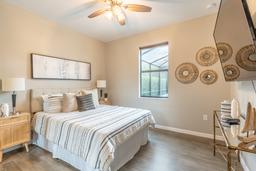 listing-thumbnails