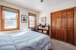 listing-thumbnails